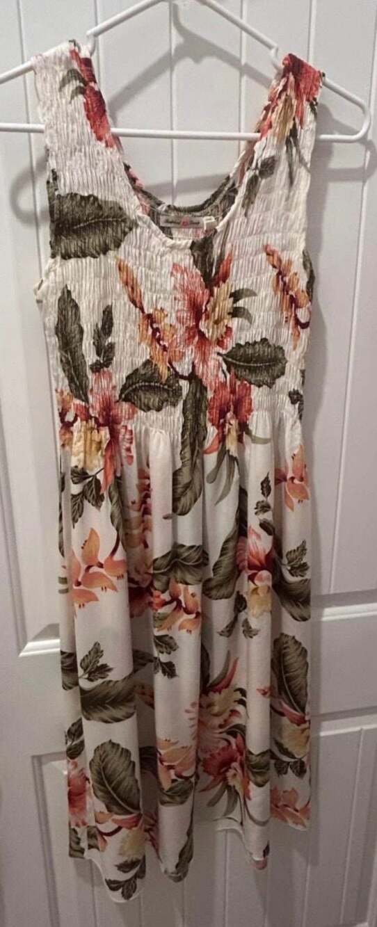 Tropical Group One Size Smocked Hawaiian Tank Dress in Rafelsia Cream Floral